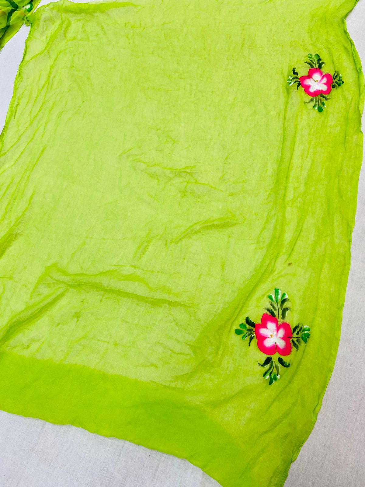 Green Hand Painted Chiffon Leheriya Saree