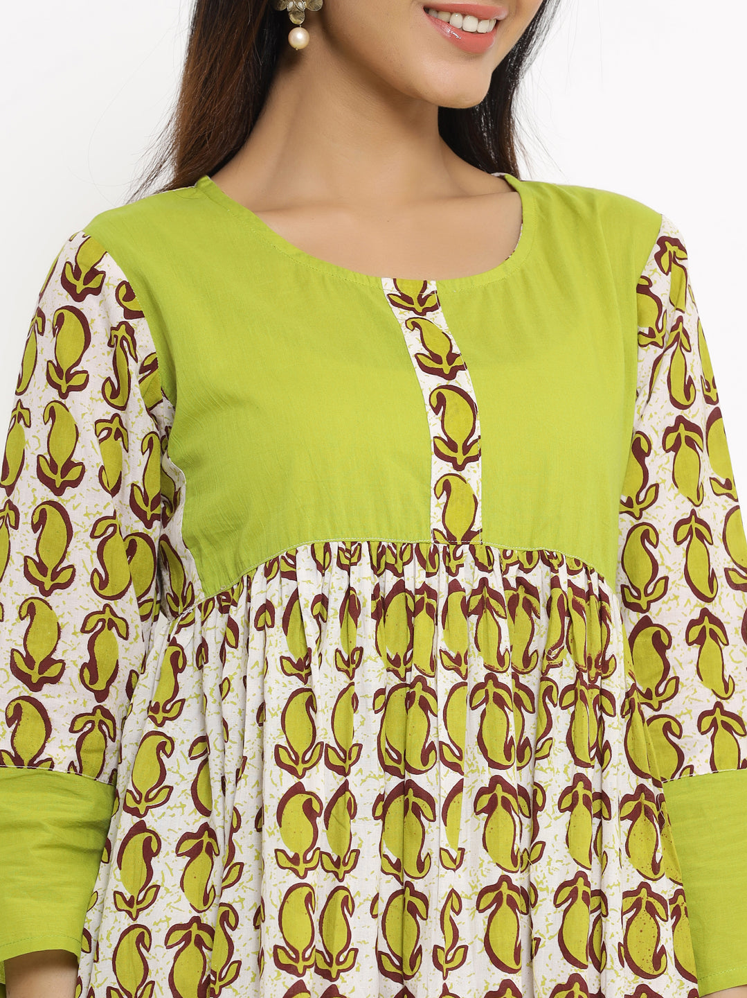 Green & Crème Printed Cotton A-Line Kurta